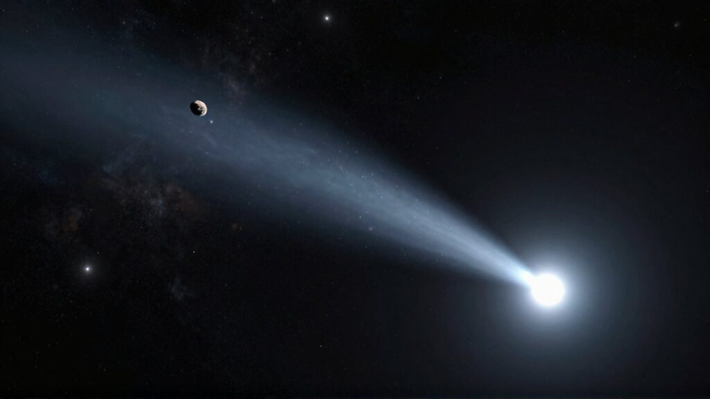 Un cometa brillante con una larga cola de iones atraviesa un campo de estrellas y nebulosas.
